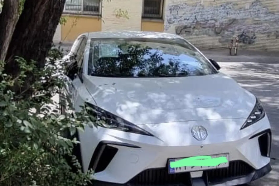 ام جی،  4ev