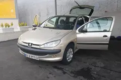 پژو، 206