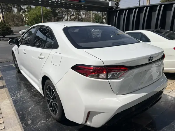 تویوتا، لوین هیبرید