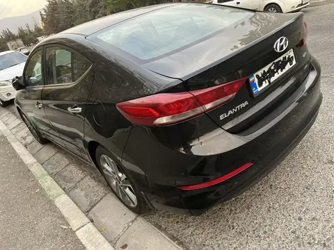 هیوندای، النترا