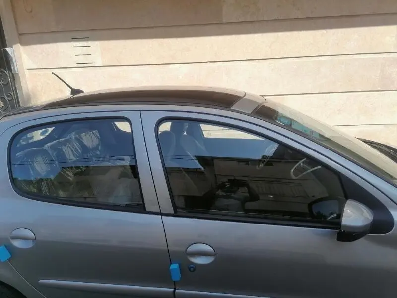 پژو،  207