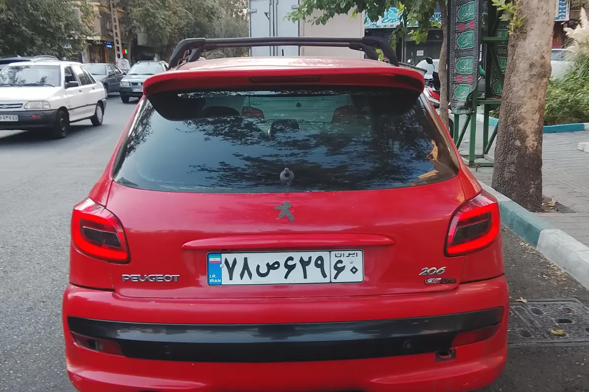 پژو،  206