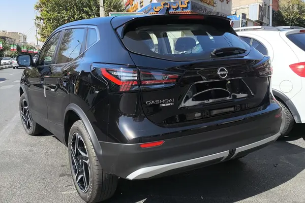 نیسان، قشقایی