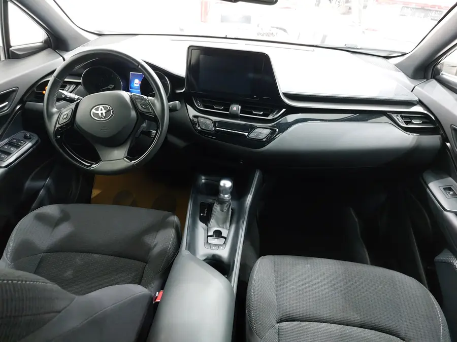 تویوتا، C-HR