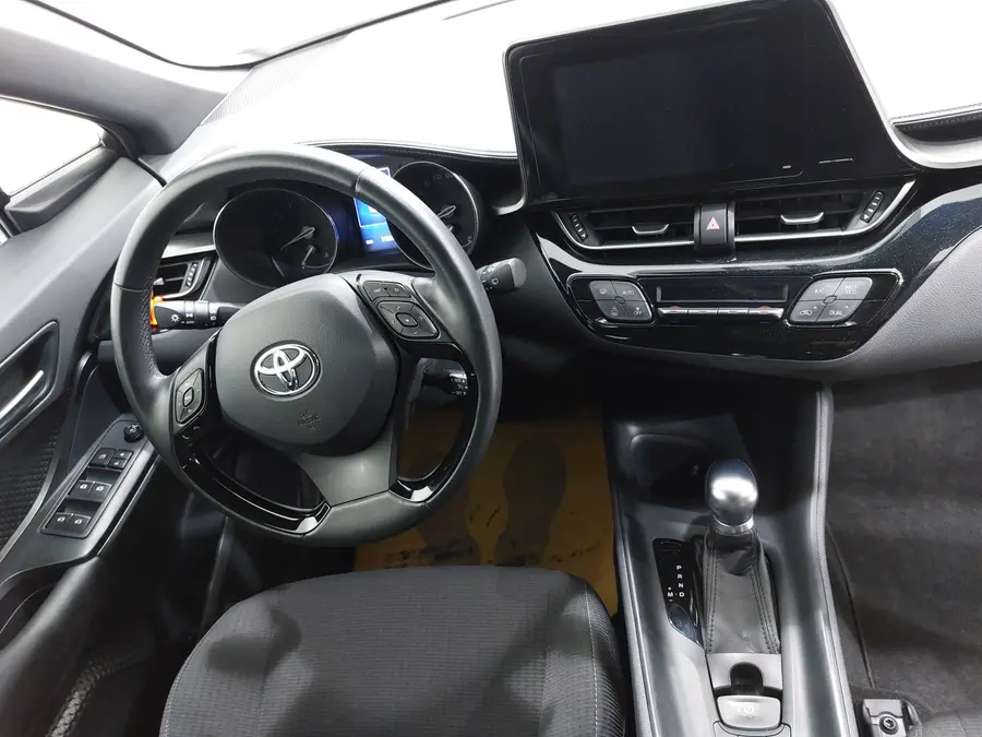 تویوتا، C-HR