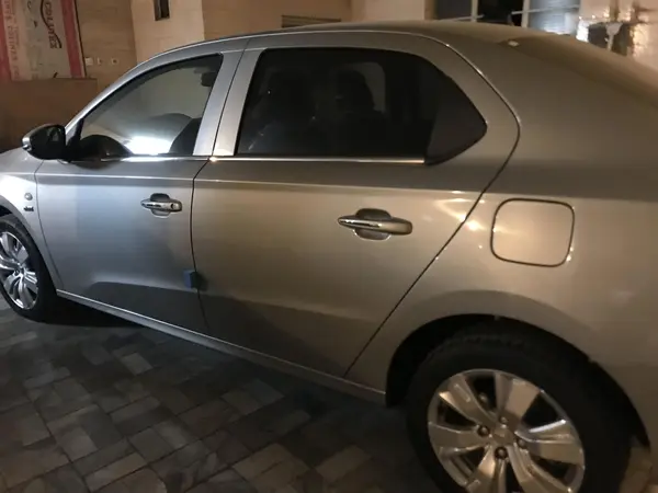 تارا، اتوماتیک V4