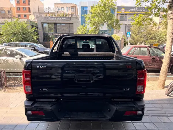 کی ام سی  T8