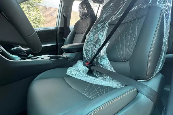 تویوتا، راوفور هیبرید