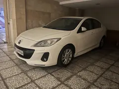 مزدا، 3 نیو صندوق دار