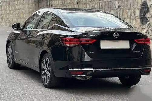 نیسان، سیلفی