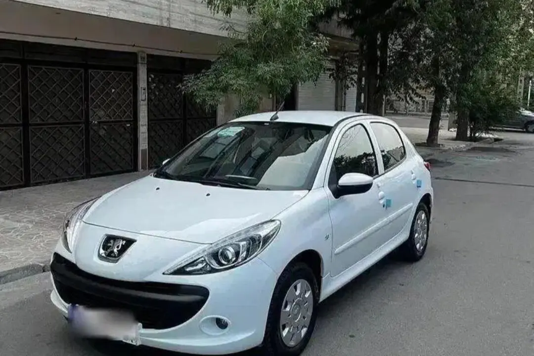پژو،  207