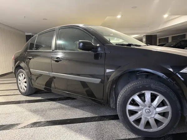 رنو، مگان (مونتاژ)