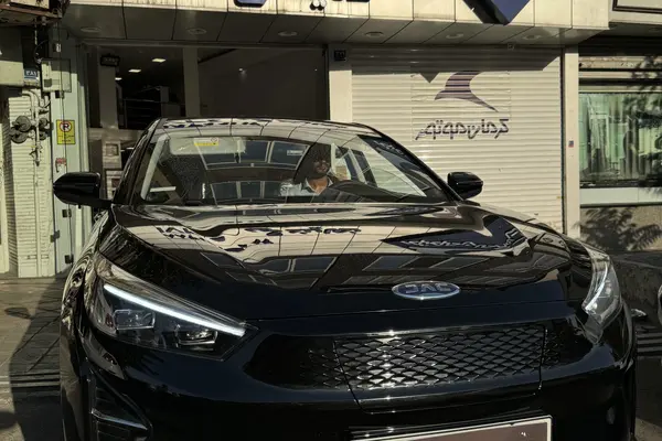 پیش فروش کی ام سی، eJ7