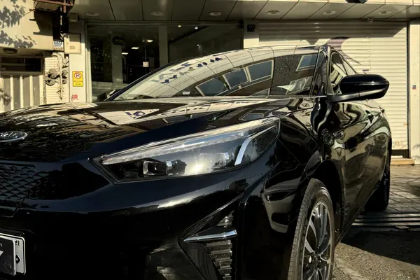 پیش فروش کی ام سی، eJ7