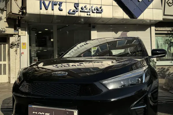 پیش فروش کی ام سی، eJ7