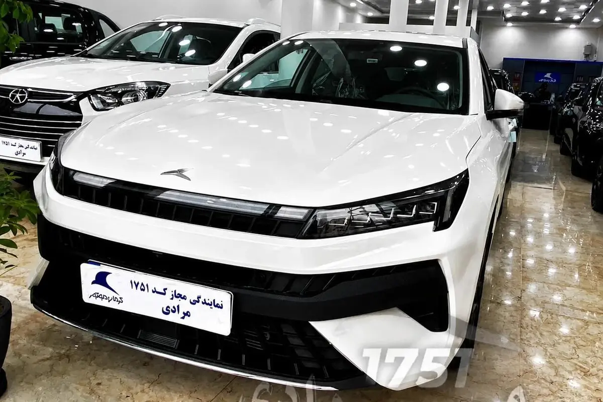 کی ام سی  J7