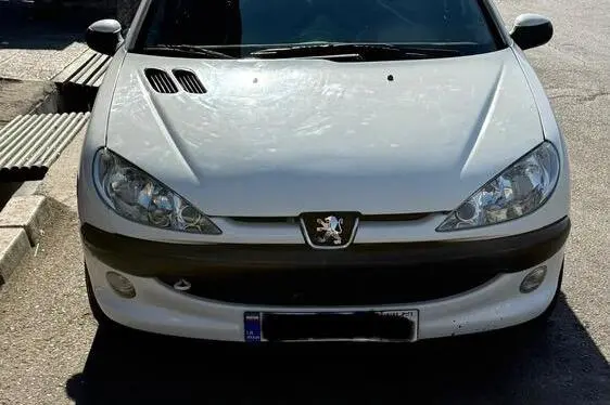 پژو،  206