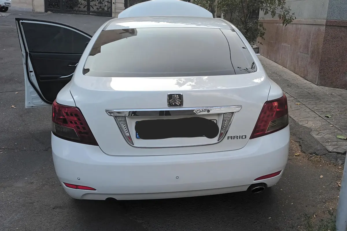 زوتی،  آریو