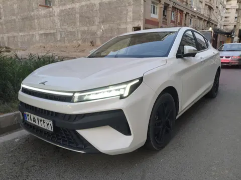 کی ام سی، J7