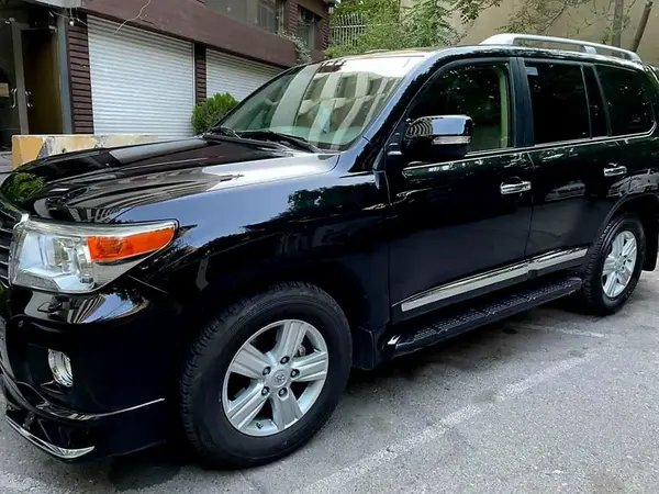 تویوتا، لندکروز چهار در