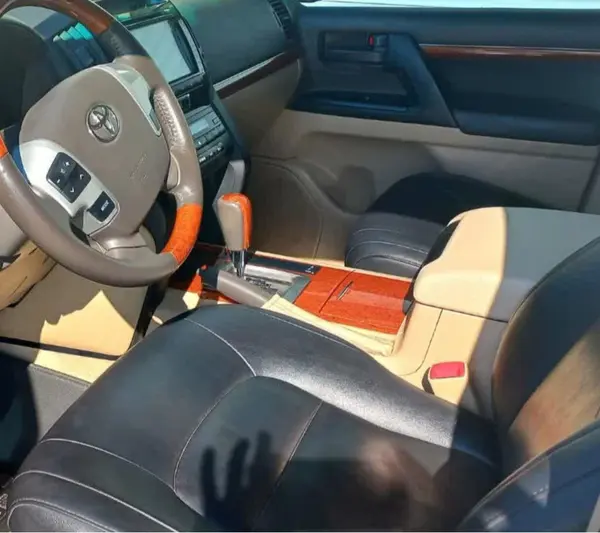 تویوتا، لندکروز چهار در