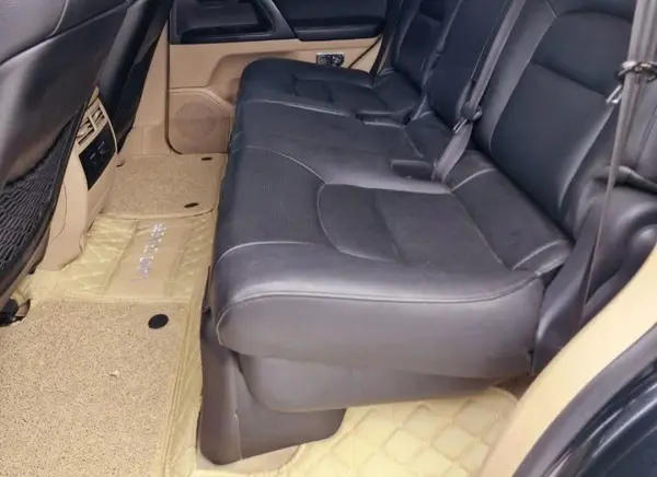 تویوتا، لندکروز چهار در