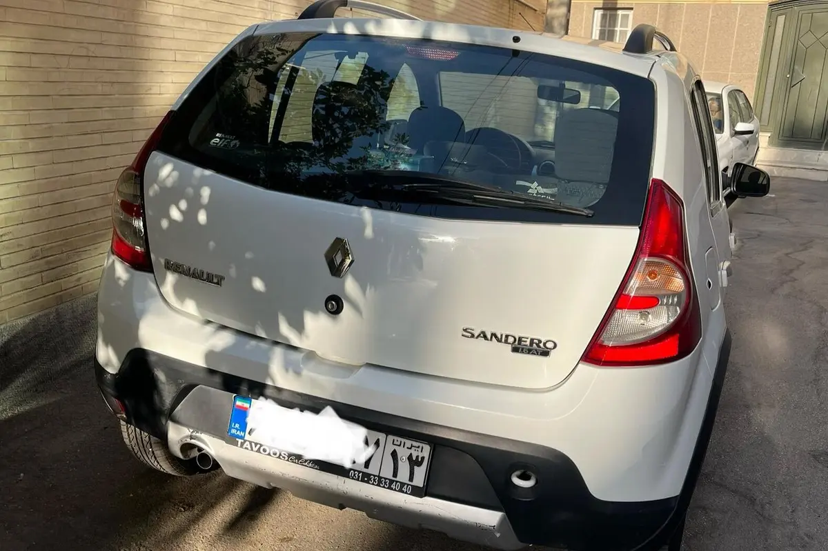 رنو،  ساندرو استپ وی