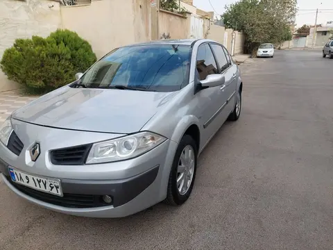رنو، مگان (مونتاژ)