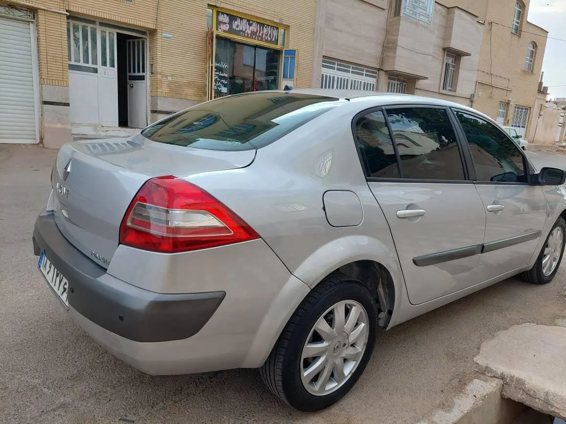 رنو،  مگان (مونتاژ)