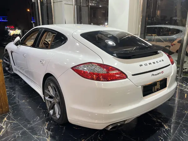 پورشه، پانامرا