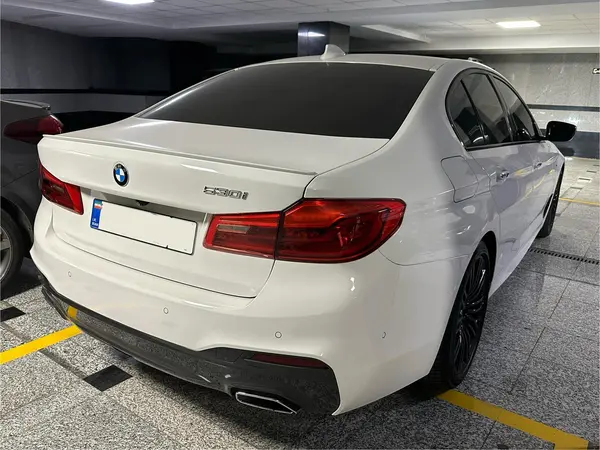 ب ام و، سری 5 سدان