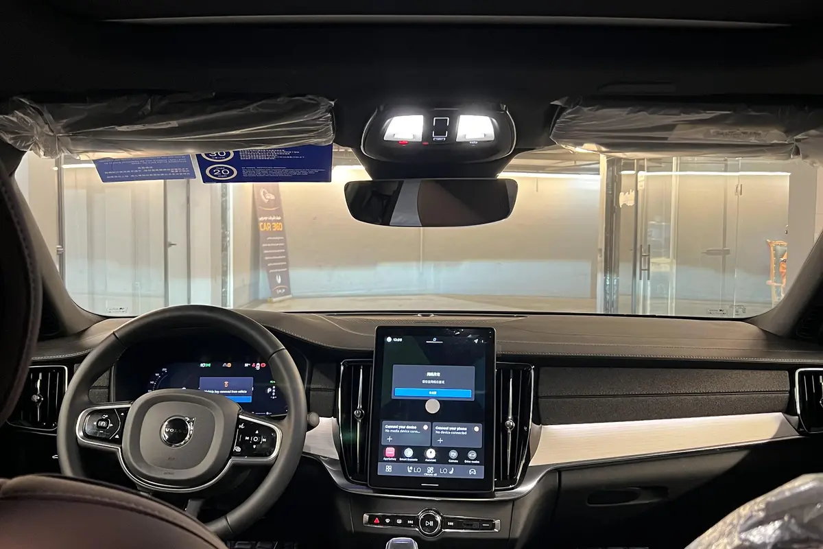 ولوو،  S90