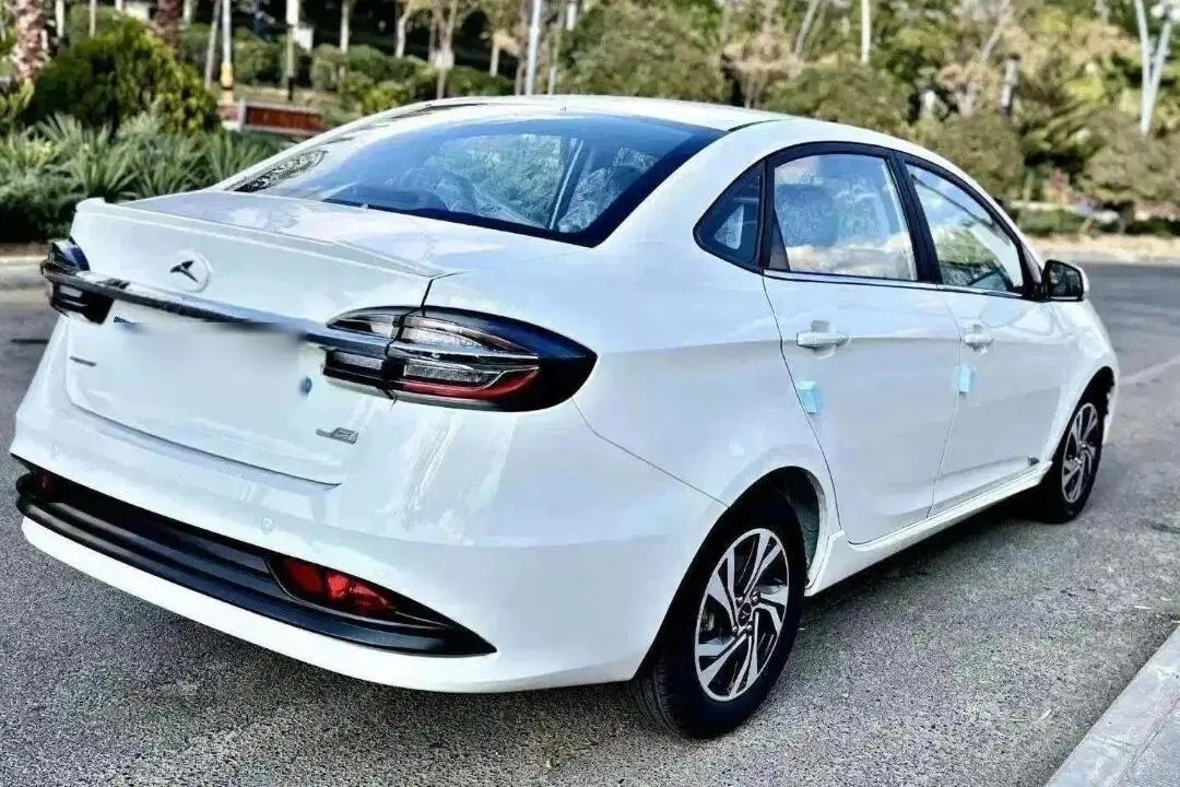 کی ام سی،  ایگل