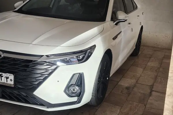 فونیکس، آریزو 8 (Z8)