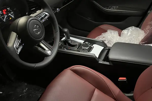 مزدا، 3 وارداتی