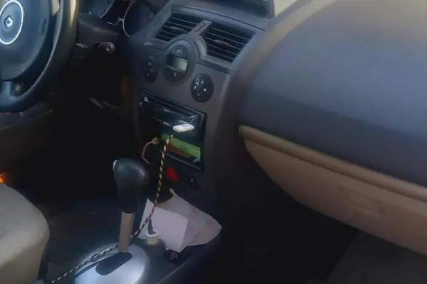 رنو، مگان (وارداتی)