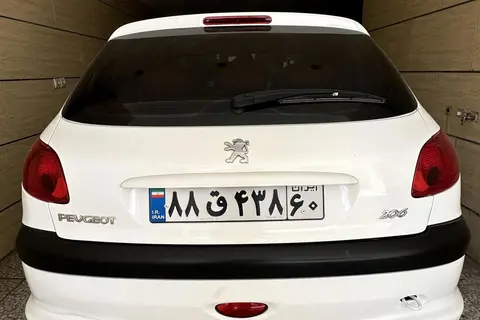 پژو، 206