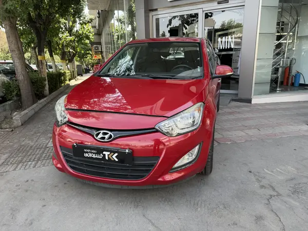 هیوندای  i20