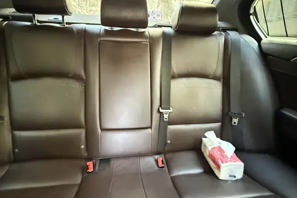 ب ام و، سری 5 سدان