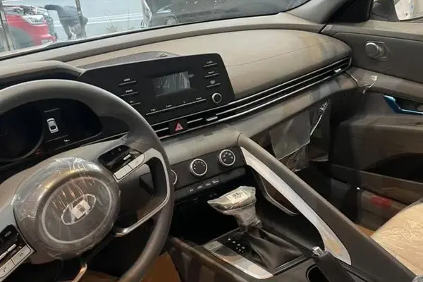 هیوندای  النترا
