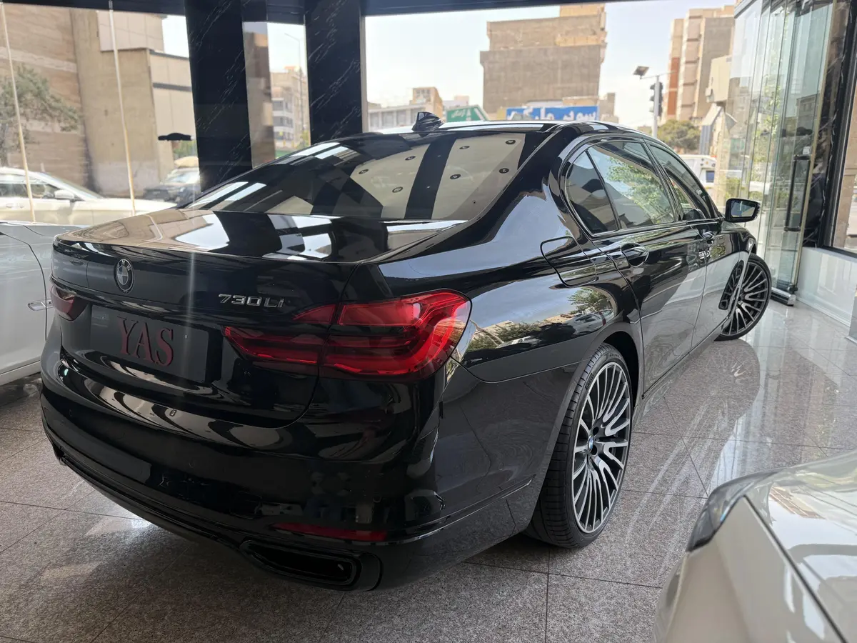 ب ام و،  سری 7