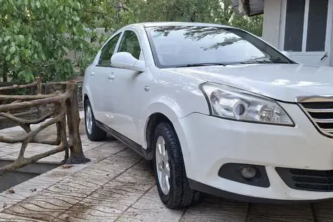 ام وی ام، 550