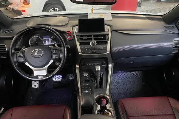 لکسوس  NX