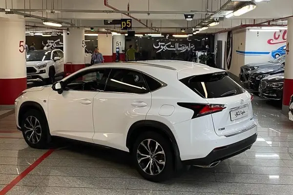 لکسوس  NX