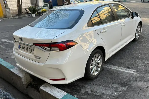 تویوتا، کرولا هیبرید