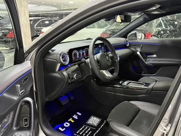 بنز، کلاس A سدان