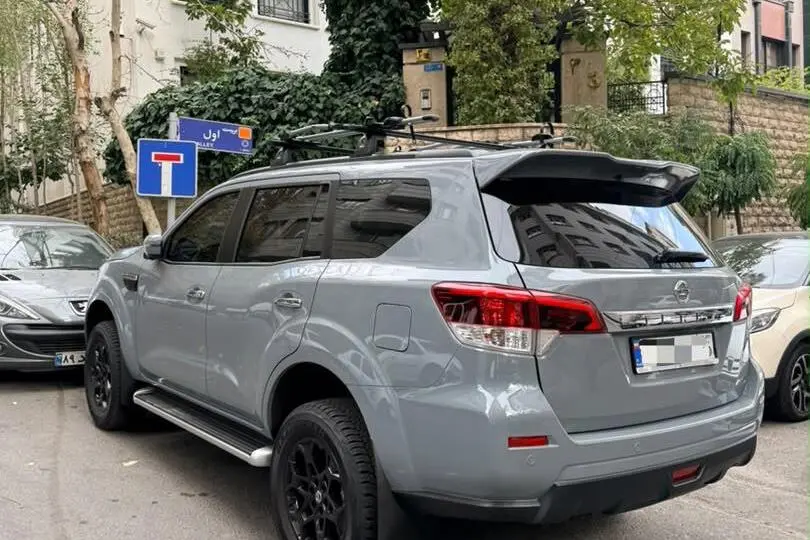 نیسان،  ترا