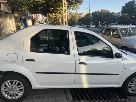 رنو، تندر 90
