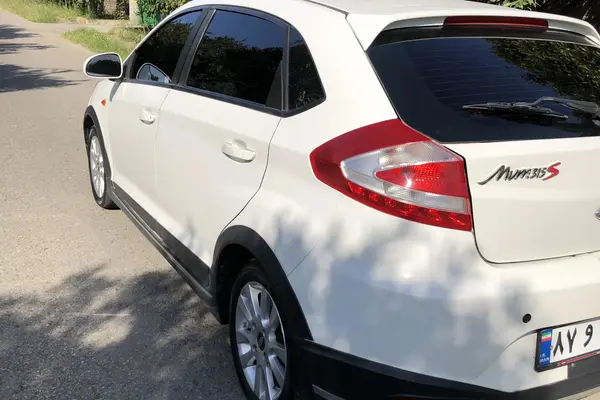 ام وی ام، 315هاچ بک