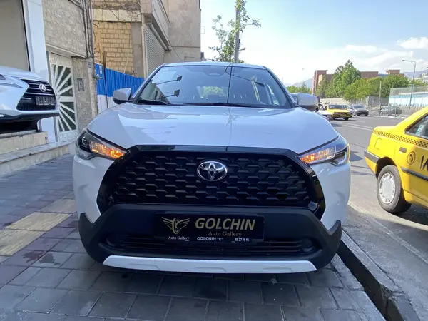 تویوتا، کرولا کراس هیبرید